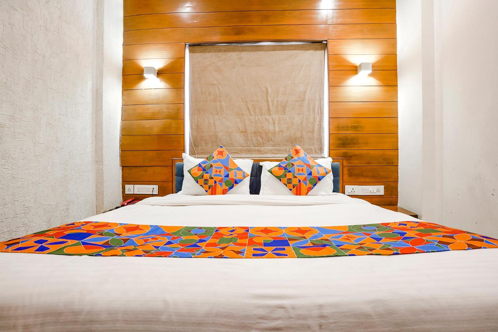Fabhotel Kyra - Near Airport Road Ahmedabad Exterior photo