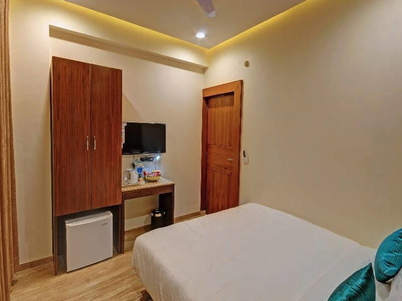 Fabhotel Kyra - Near Airport Road Ahmedabad Exterior photo